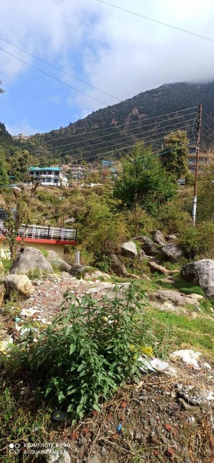 Отель Mountain And Moon, Dharamkot Дармсала Экстерьер фото